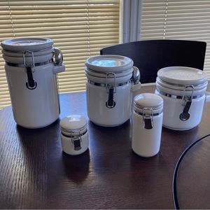 5 piece Oggi Cannister set